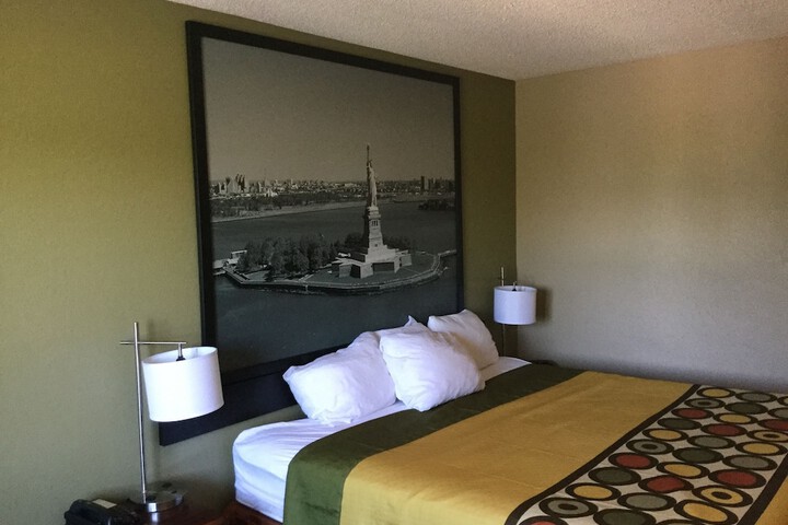 Room 41 of 53