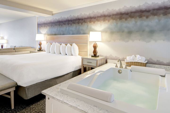 Hallmark Resort - Newport