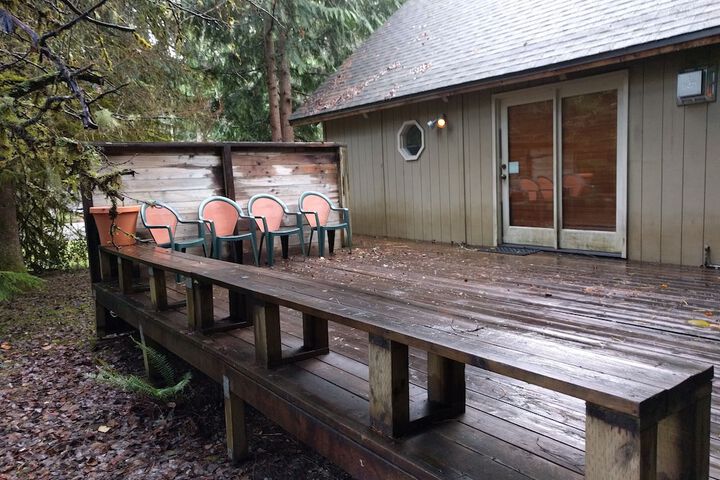 Alexanders Lodge