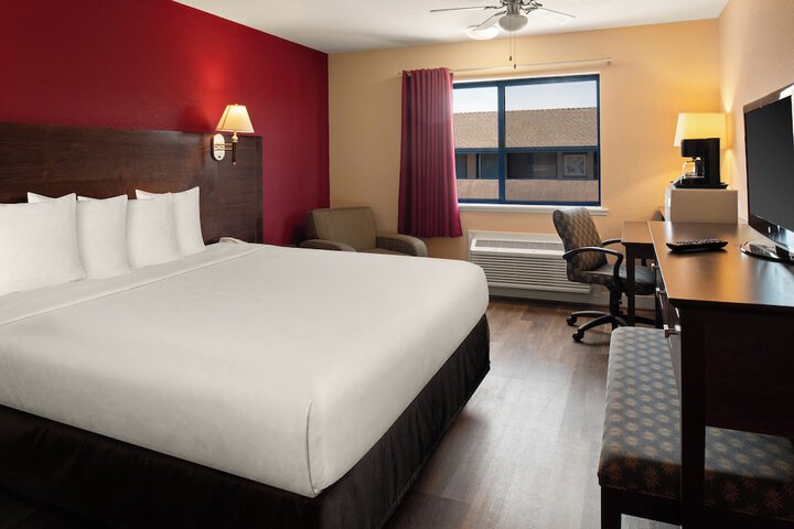 Bay Breeze Inn