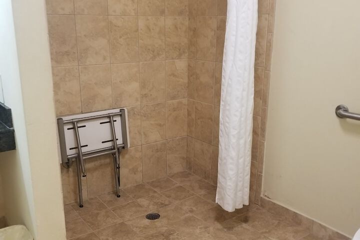 Comfort Suites Valdosta Mall Area
