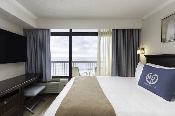 Room 26 of 90