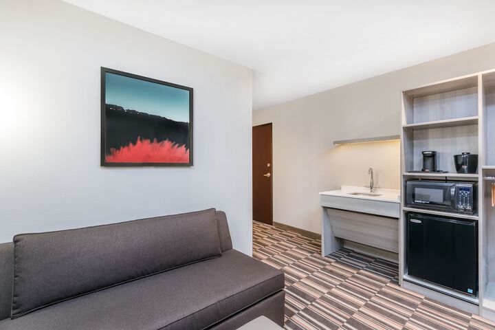 Room 9 of 29
