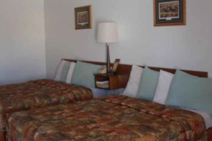 Western Motel Ranchester