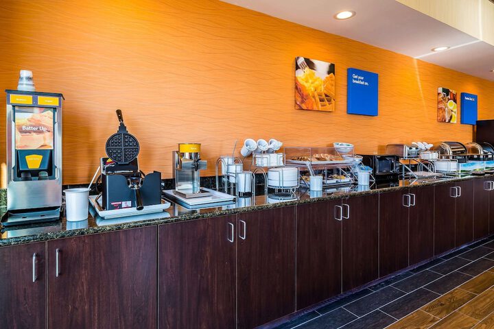Breakfast/Coffee Service 40 of 43