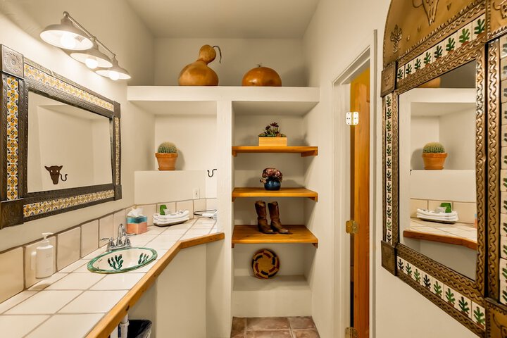 Tubac Country Inn