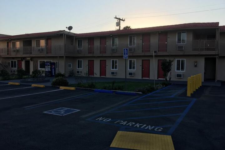 Hotel 4 of 39