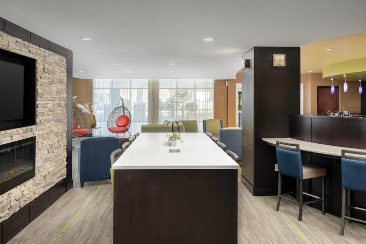 Comfort Suites Lake City