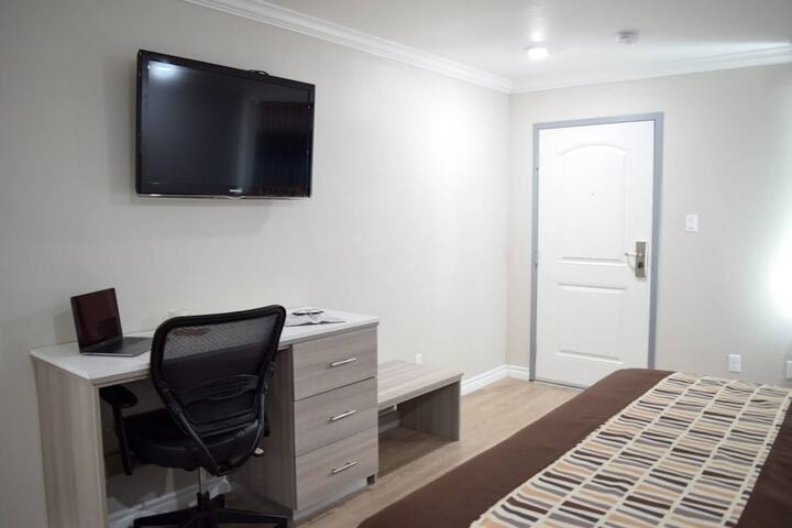 Room 8 of 31
