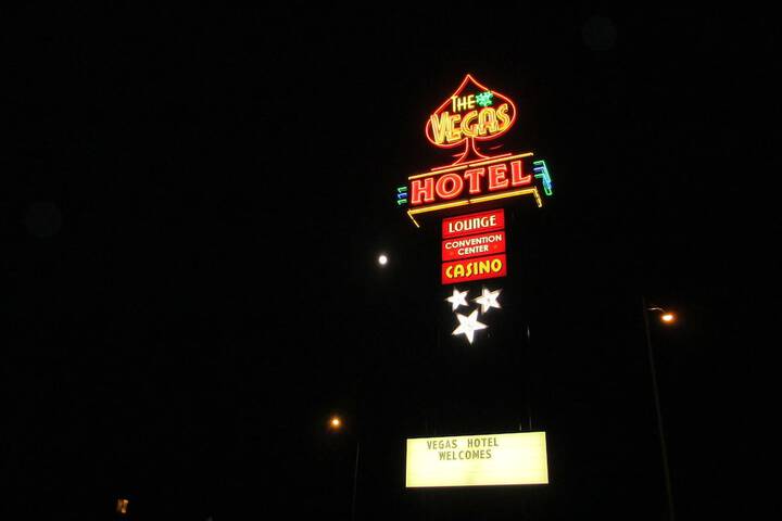Hotel 2 of 33