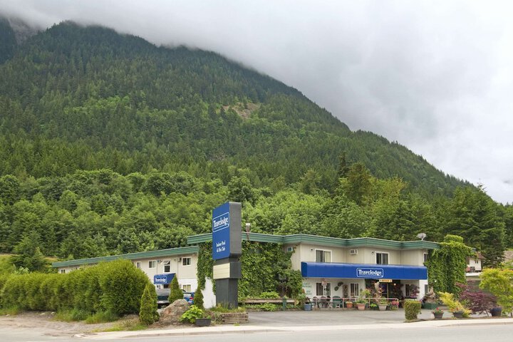 Hotel 4 of 28