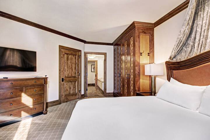 Room 136 of 450