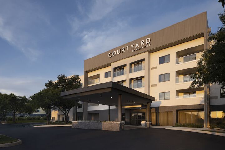 Hotel 2 of 41