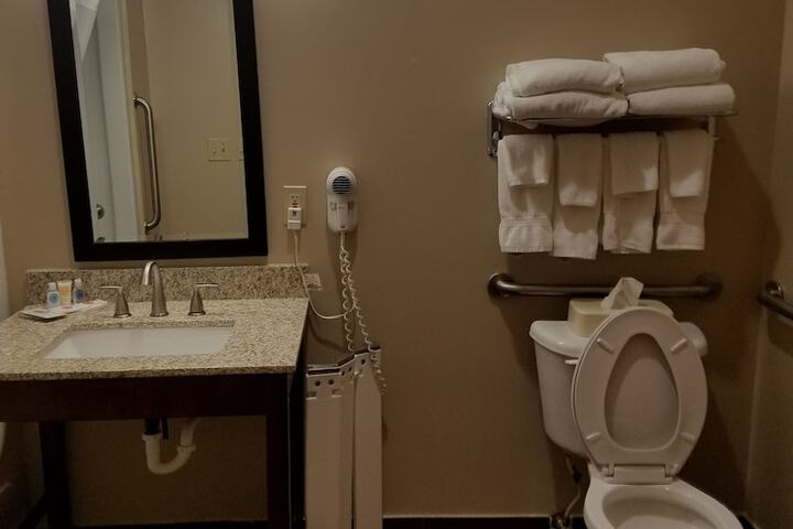 Room 43 of 67