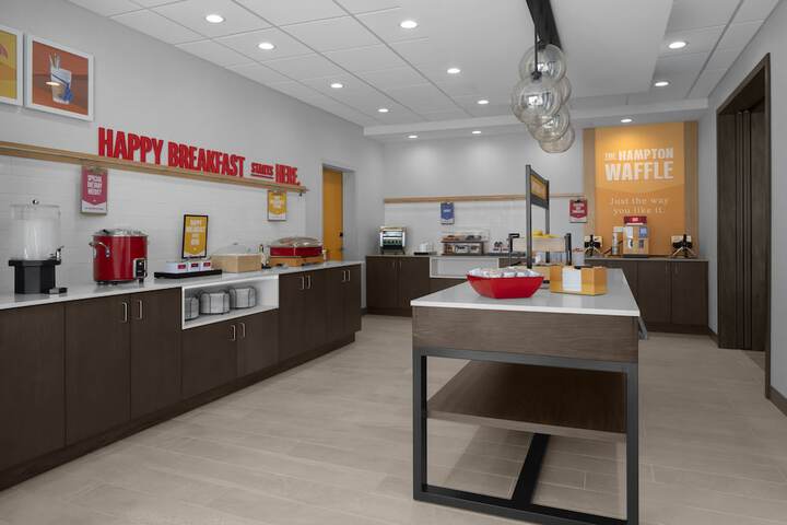 Hampton Inn & Suites by Hilton Long Island Farmingdale