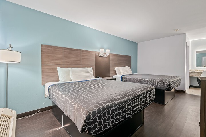 Room 5 of 14