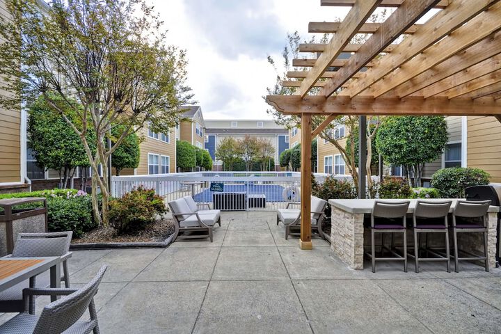 Terrace/Patio 49 of 51