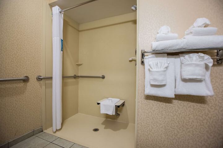 Room 14 of 37