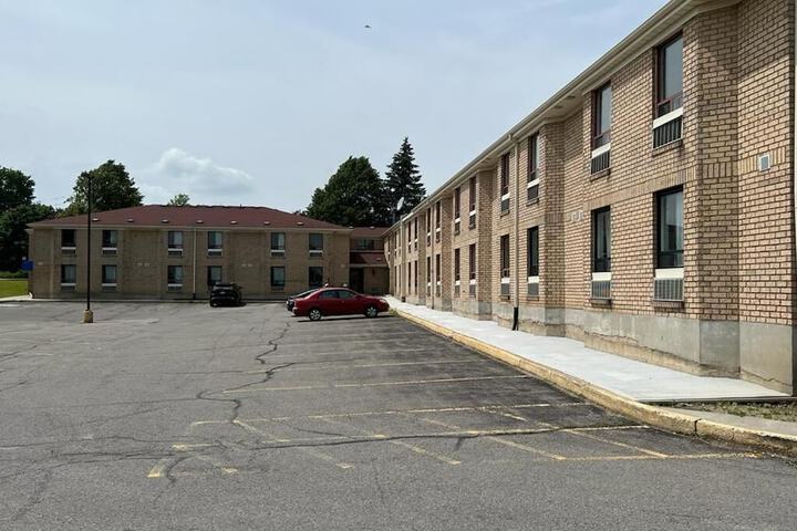 Property Grounds 36 of 36