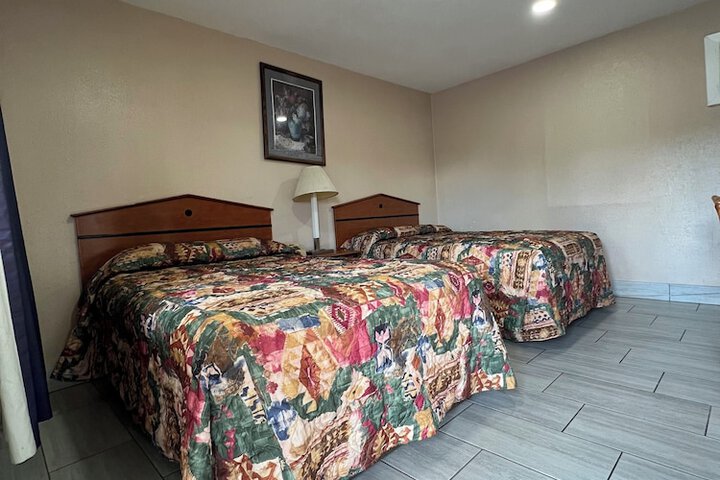Room 8 of 29