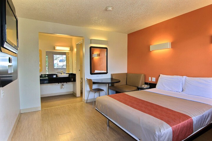 Motel 6 Austin TX - North Central