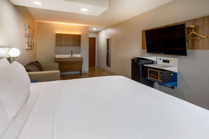 Room 15 of 29