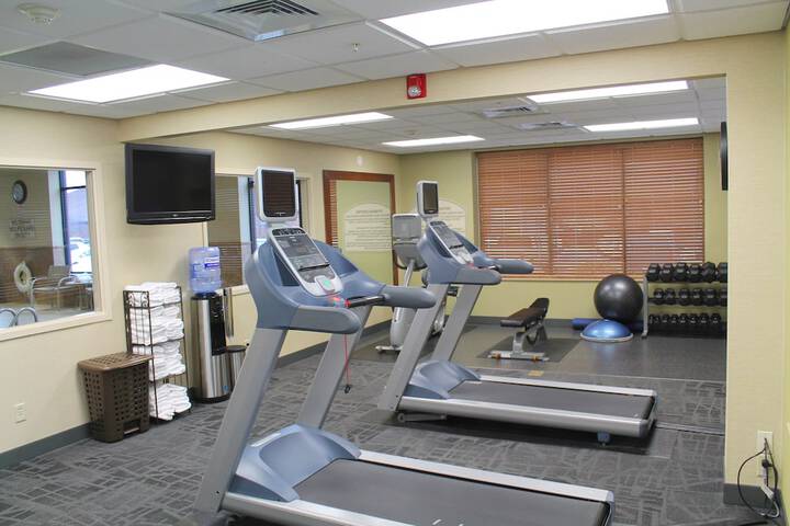 Holiday Inn Express Hotel & Suites Cape Girardeau I-55 by IHG