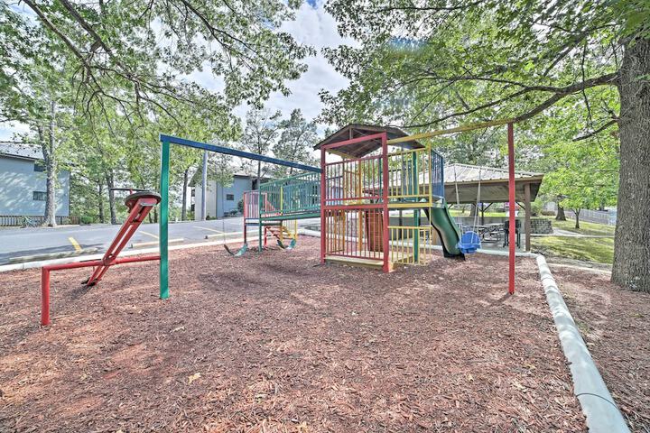 Unwind Fireside: Ozark Mtn Condo w / Resort Perks!