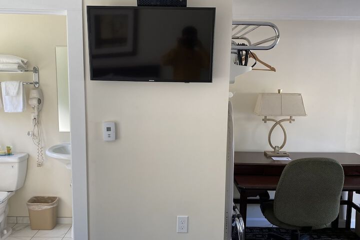 Room 17 of 30