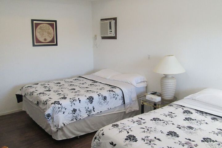 Room 26 of 124