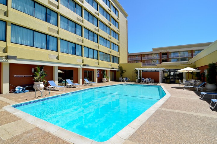Clarion Hotel Concord / Walnut Creek
