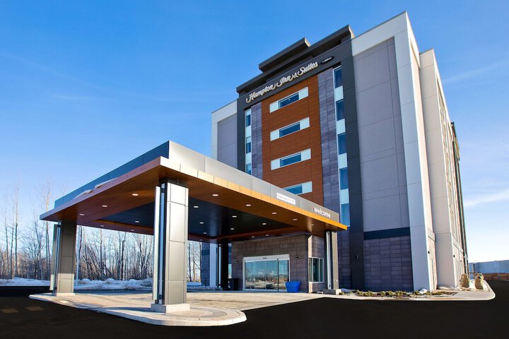 Hotel 3 of 44