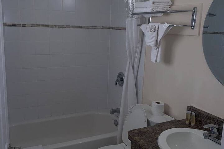 Room 26 of 39