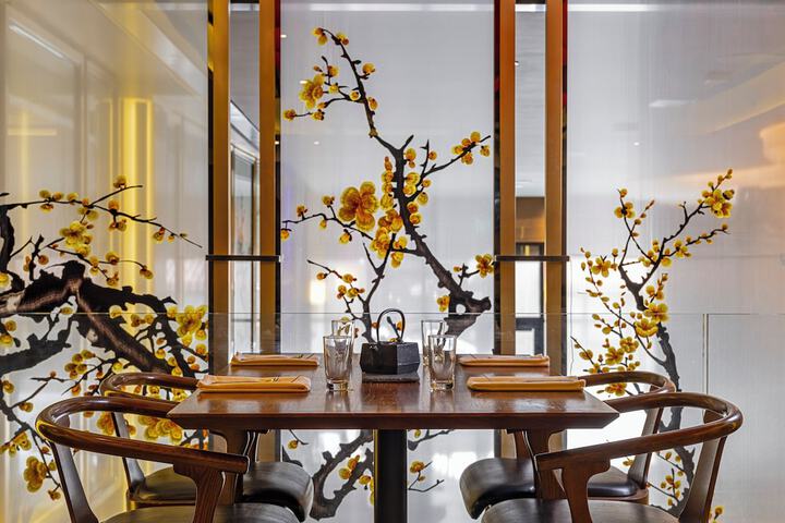 Dining 62 of 71