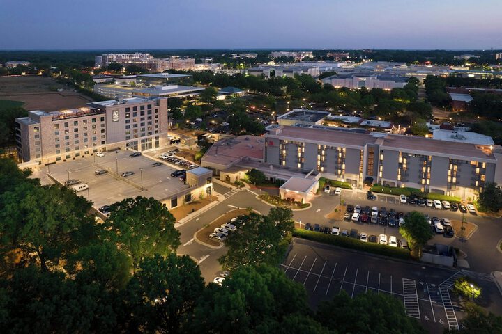 Hotel 5 of 67