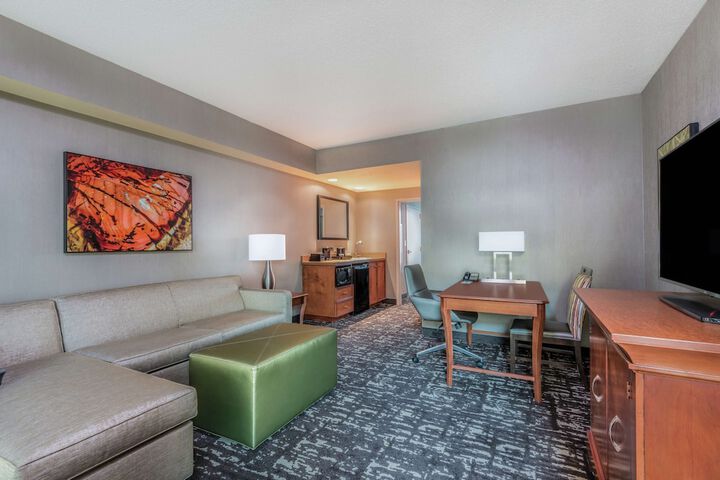 Room 21 of 37
