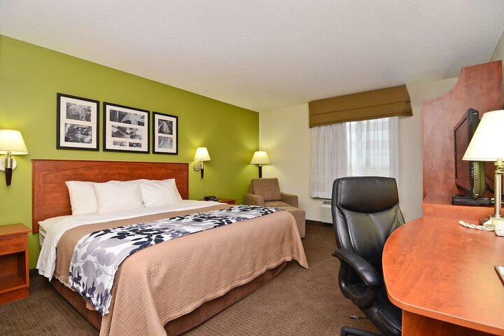 Sleep Inn & Suites Conference Center and Water Park