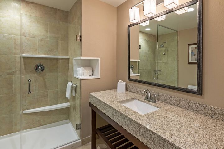 Room 14 of 25