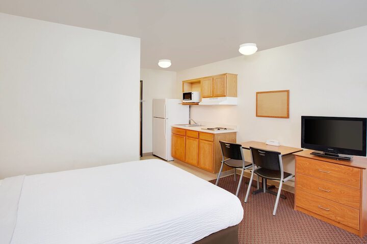 Room 30 of 33