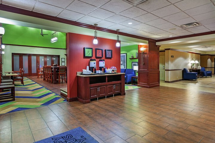 Hampton Inn & Suites Tulsa North / Owasso