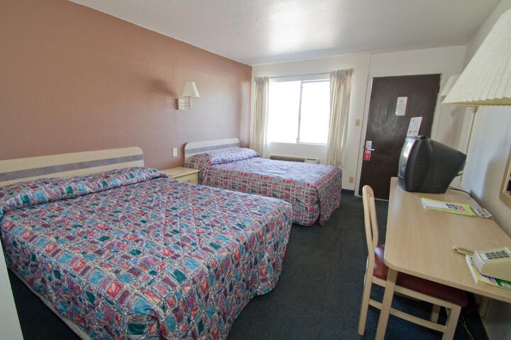 Room 13 of 31