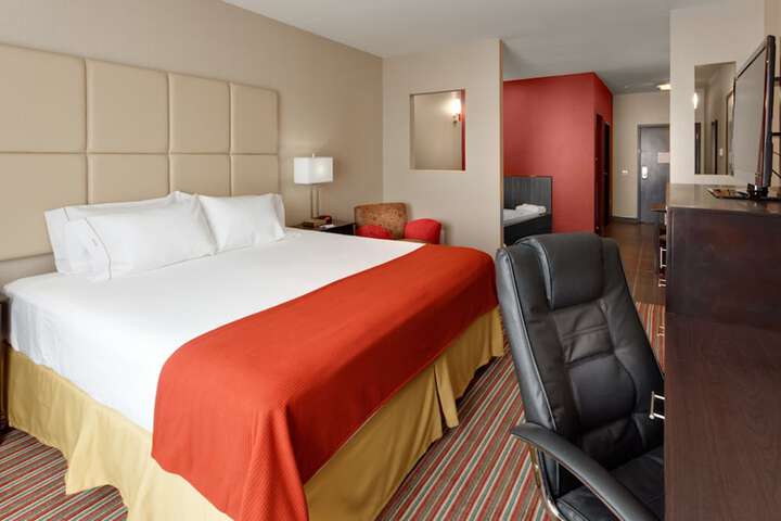 Room 18 of 31