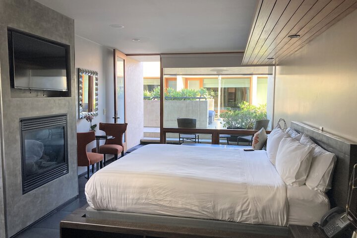 14 West Hotel