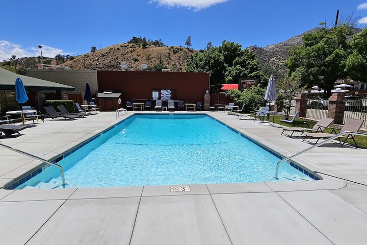 Pool 6 of 137