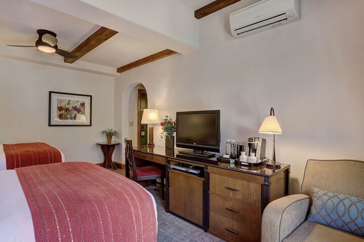Room 45 of 98