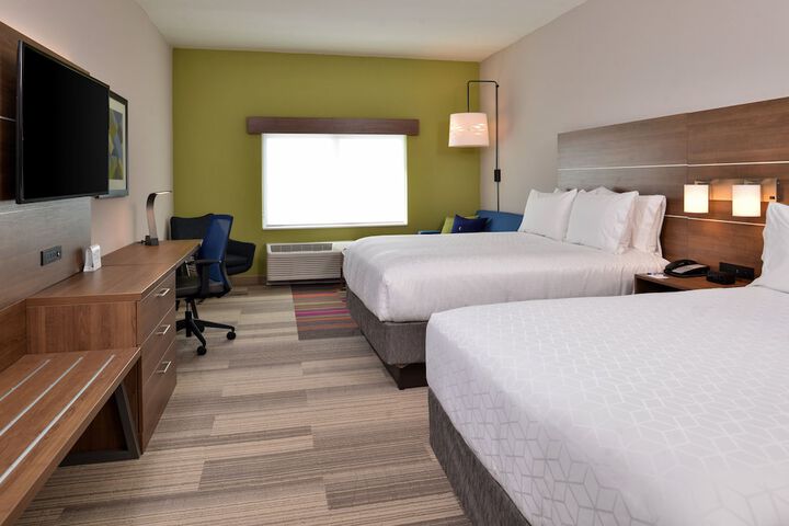Room 32 of 71