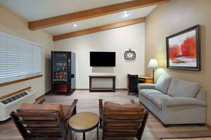 Hotel Interior 16 of 40