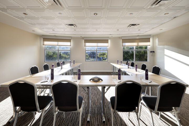 Business Center 174 of 184