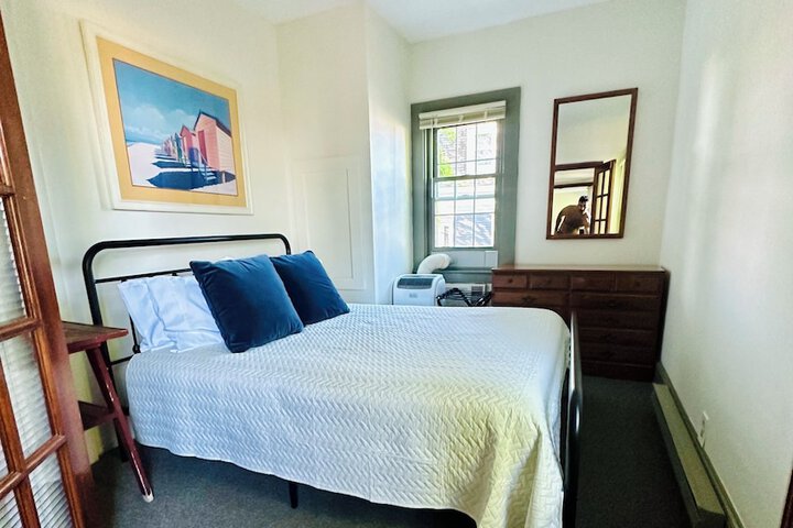 Room 63 of 167