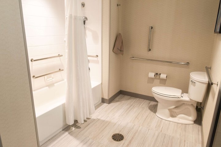 Room 40 of 52